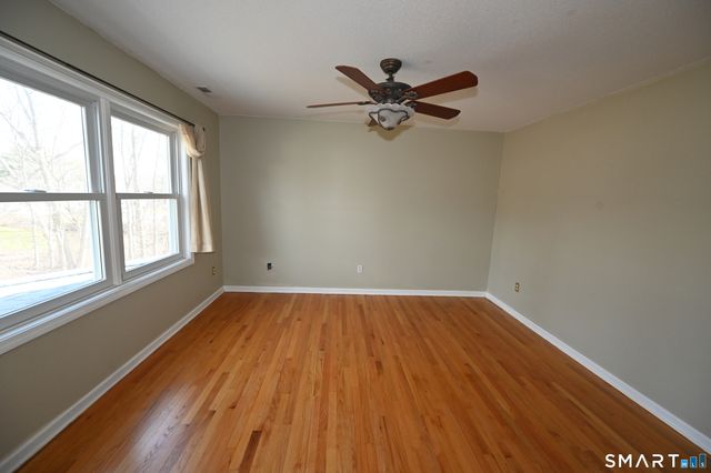 46 McMahon Lane, North Branford, CT 06471