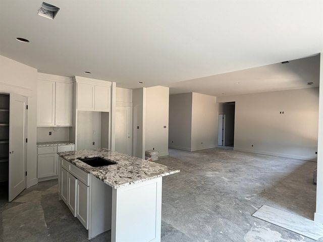 1136 Duke Drive, Bauxite, AR 72011