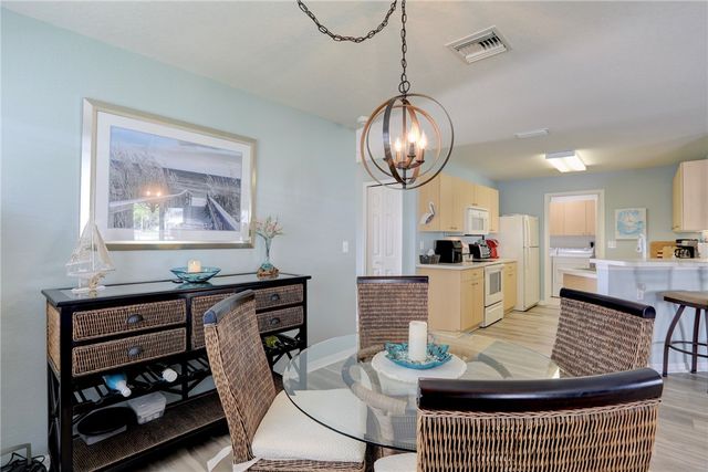 10 Felicidad Court, Fort Pierce, FL 34951