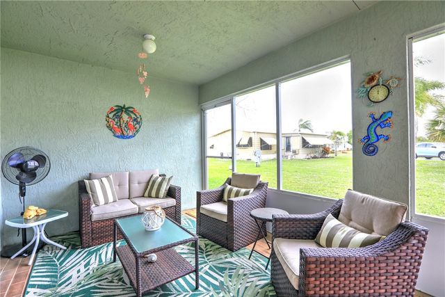 10 Felicidad Court, Fort Pierce, FL 34951