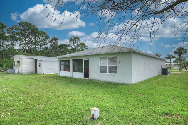 10 Felicidad Court, Fort Pierce, FL 34951