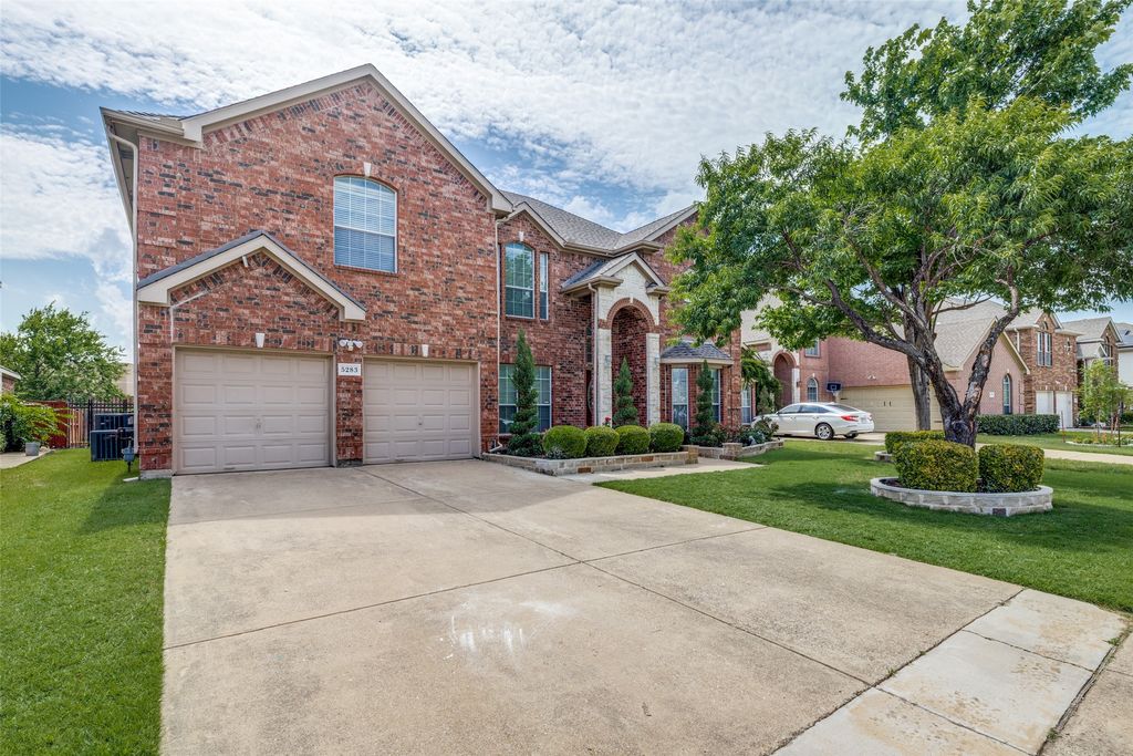 5283 W Cove Way, Grand Prairie, TX 75052