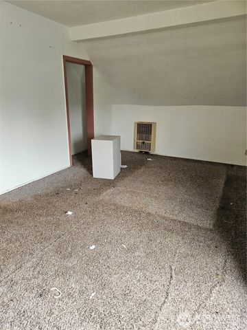 2147 Martin Luther King Jr Way, Tacoma, WA 98405