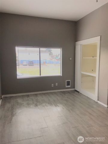 2147 Martin Luther King Jr Way, Tacoma, WA 98405