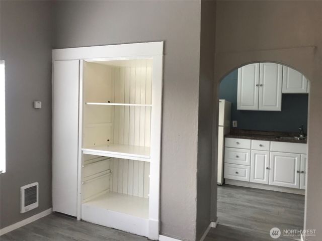 2147 Martin Luther King Jr Way, Tacoma, WA 98405
