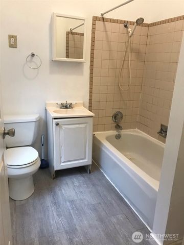 2147 Martin Luther King Jr Way, Tacoma, WA 98405