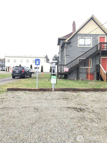 2147 Martin Luther King Jr Way, Tacoma, WA 98405