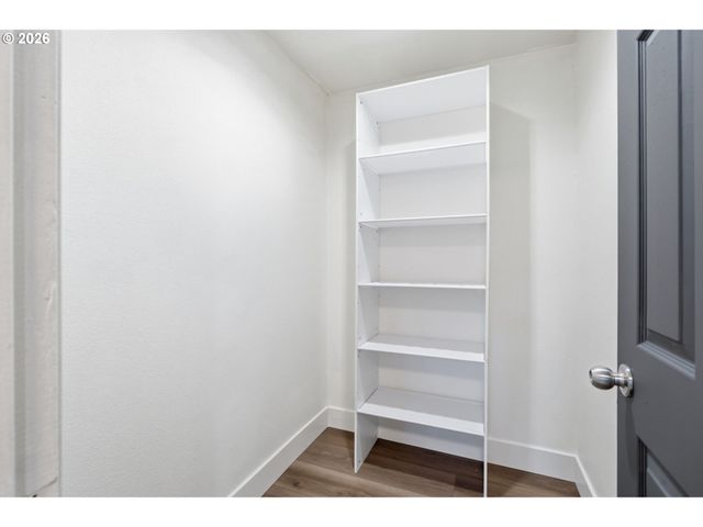150 NARAIN Ct, Oregon City, OR 97045