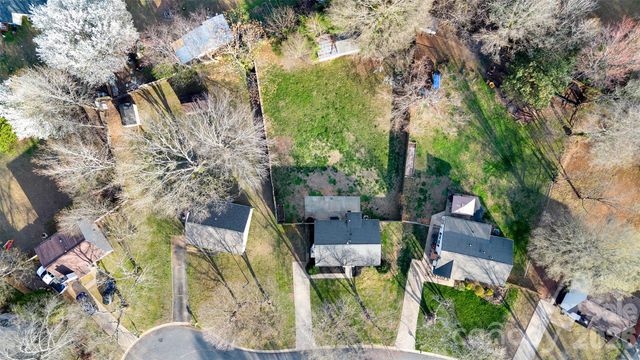 6724 Woodwedge Drive, Charlotte, NC 28227