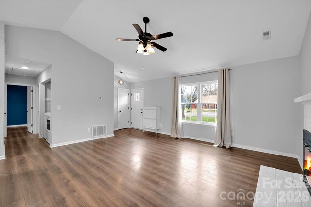 6724 Woodwedge Drive, Charlotte, NC 28227