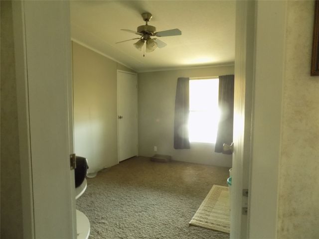 192 Salt Grass Circle, Poolville, TX 76487