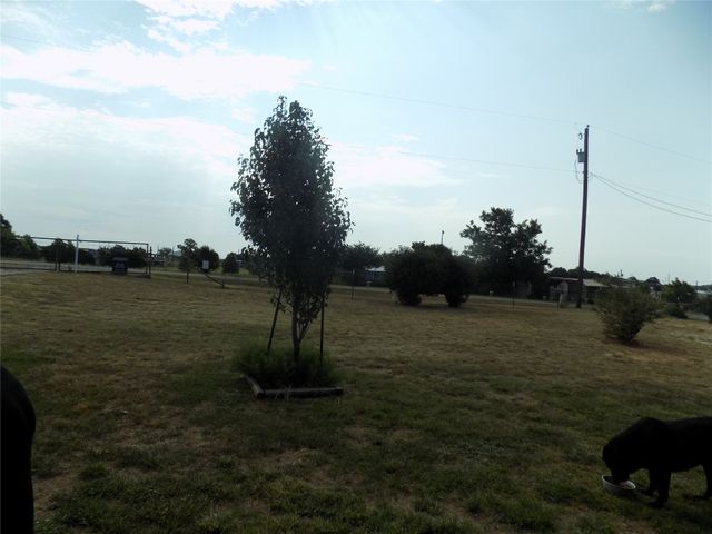 192 Salt Grass Circle, Poolville, TX 76487