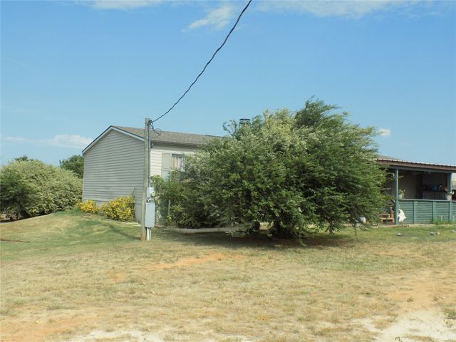 192 Salt Grass Circle, Poolville, TX 76487