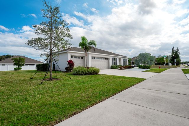 573 SW Bayshore Boulevard, Port St. Lucie, Port St Lucie, FL 34984