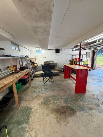 2880 15 Mile Road NW, Sparta, MI 49345