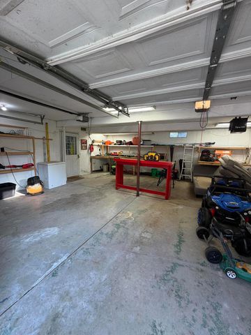 2880 15 Mile Road NW, Sparta, MI 49345