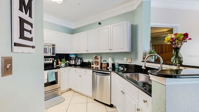 4345 BAYSIDE VILLAGE DRIVE 104, Tampa, FL 33615