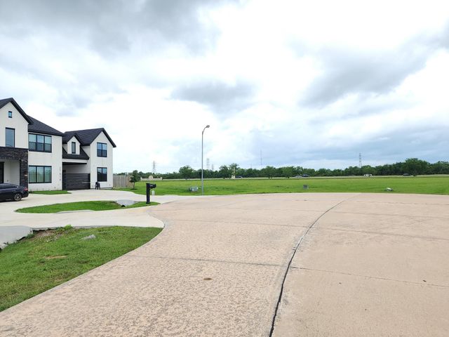 27803 Gulf Landing Court, Rosharon, TX 77583