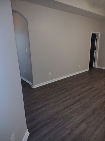 1007 Boquillas Court, Dallas, TX 75217