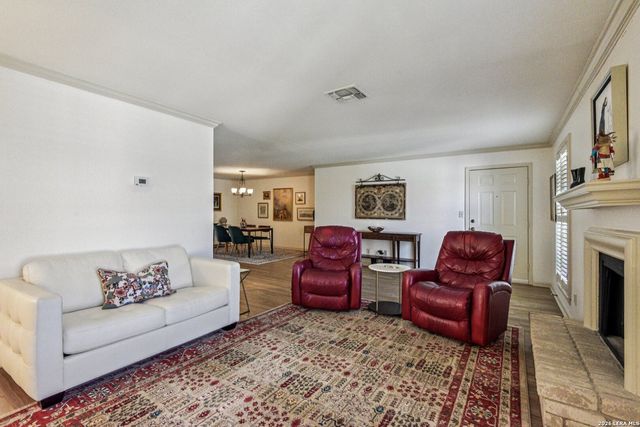 2611 Eisenhauer Rd Apt 1403, San Antonio, TX 78209