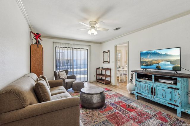 2611 Eisenhauer Rd Apt 1403, San Antonio, TX 78209