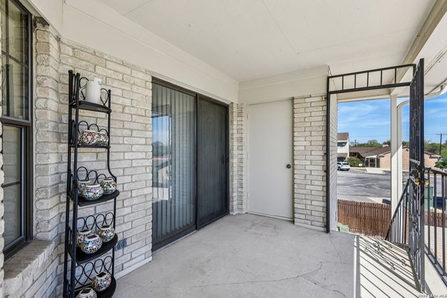 2611 Eisenhauer Rd Apt 1403, San Antonio, TX 78209