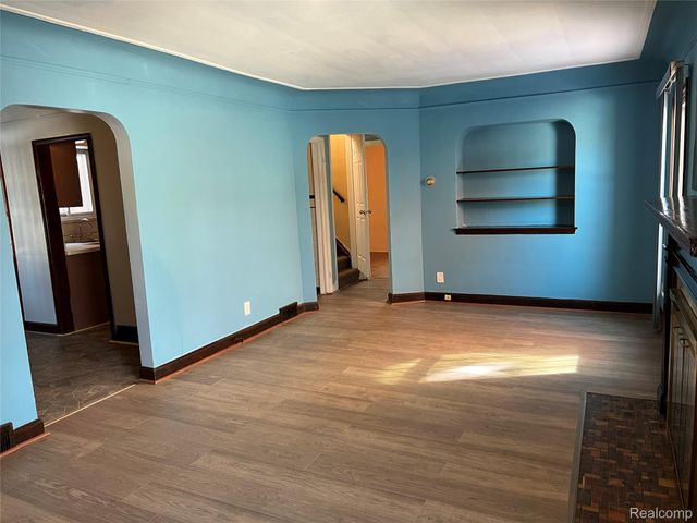 5773 Lakewood Street, Detroit, MI 48213