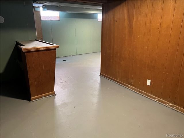 5773 Lakewood Street, Detroit, MI 48213