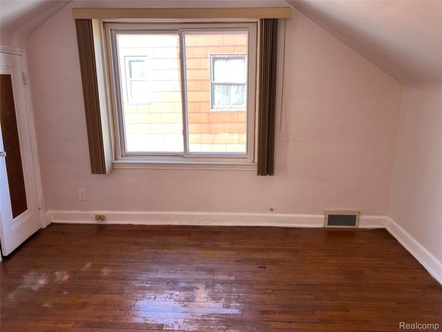 5773 Lakewood Street, Detroit, MI 48213