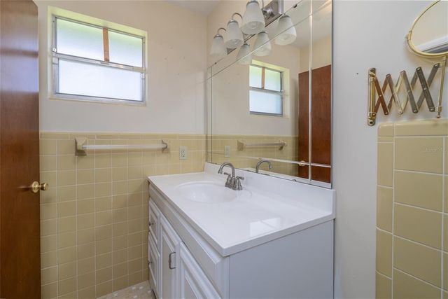 901 DUNCAN ROAD, South Daytona, FL 32119
