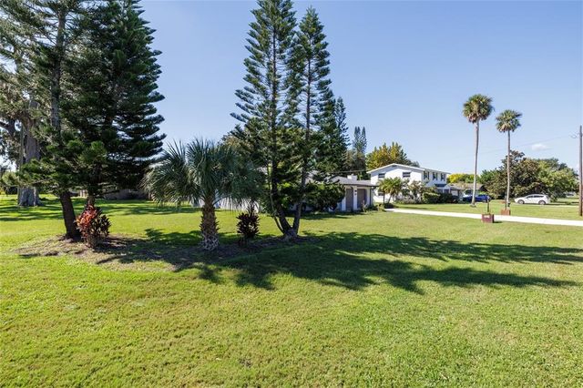 901 DUNCAN ROAD, South Daytona, FL 32119