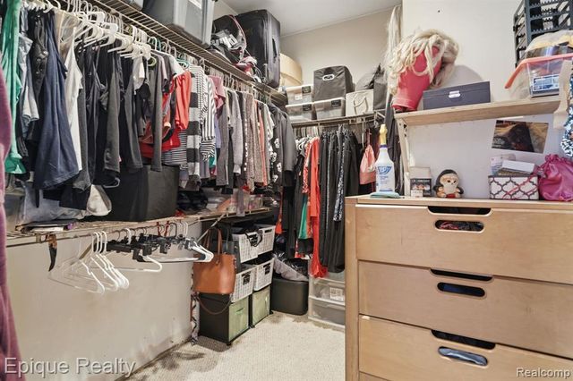 2706 Genes Drive, Auburn Hills, MI 48326