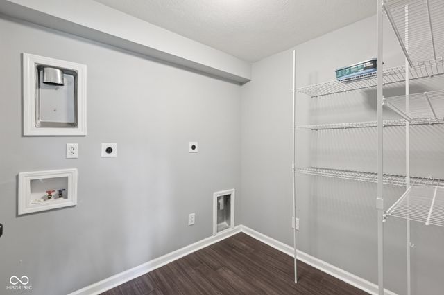 2737 Carrollton Avenue, Indianapolis, IN 46205