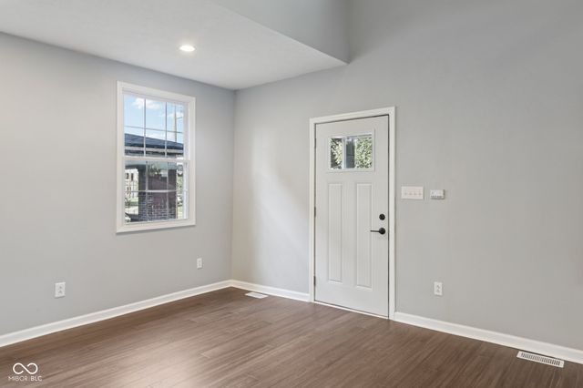 2737 Carrollton Avenue, Indianapolis, IN 46205