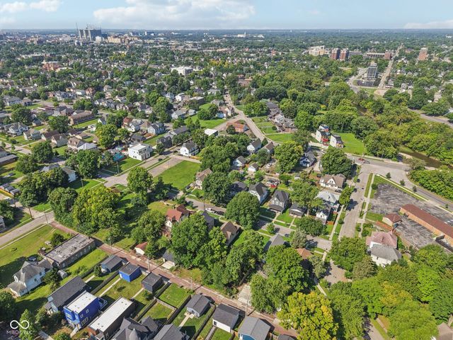 2737 Carrollton Avenue, Indianapolis, IN 46205