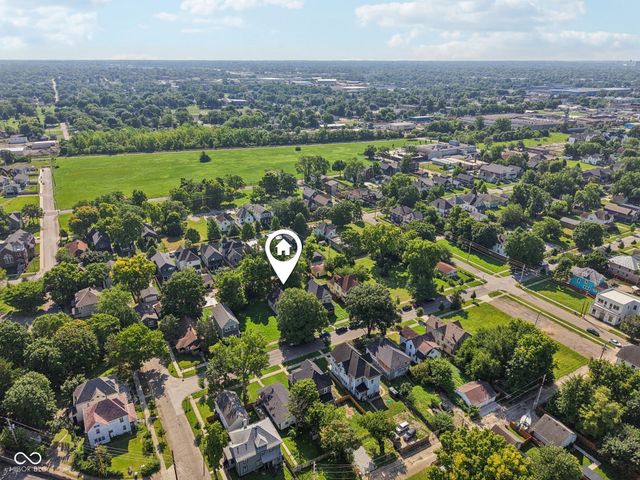 2737 Carrollton Avenue, Indianapolis, IN 46205