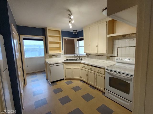 1020 Sweeney Avenue, Las Vegas, NV 89104