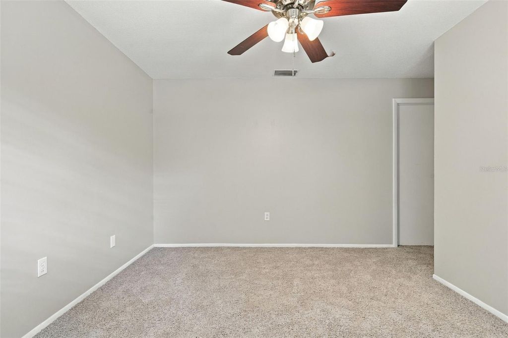 Image 35 of property listing at 4750 KEMPSTON DRIVE, Orlando, FL 32812