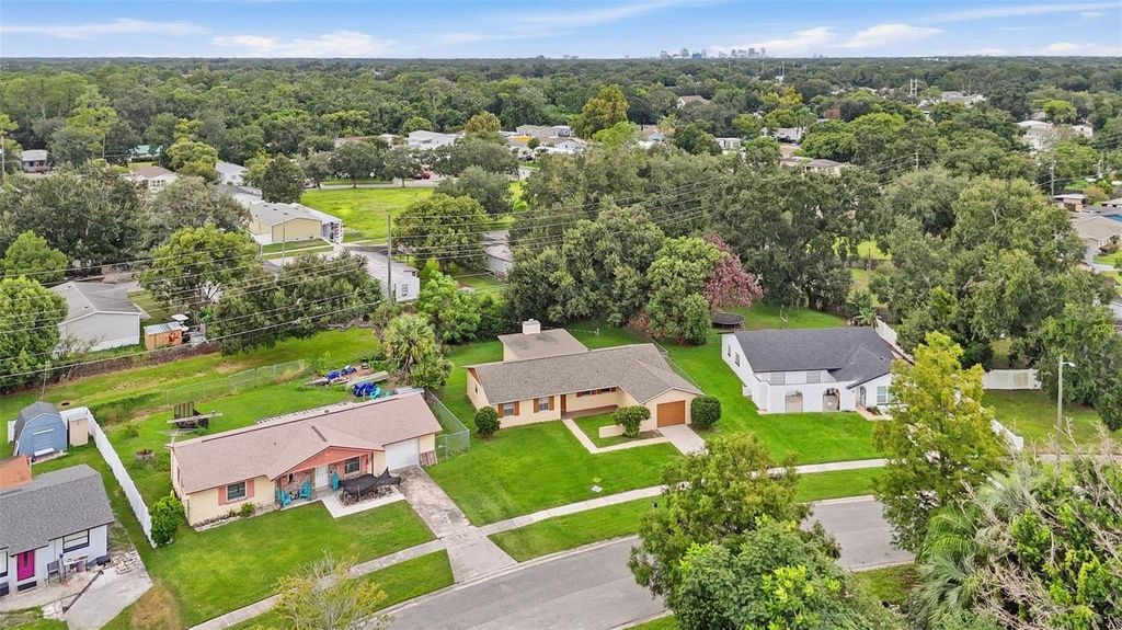 Image 47 of property listing at 4750 KEMPSTON DRIVE, Orlando, FL 32812