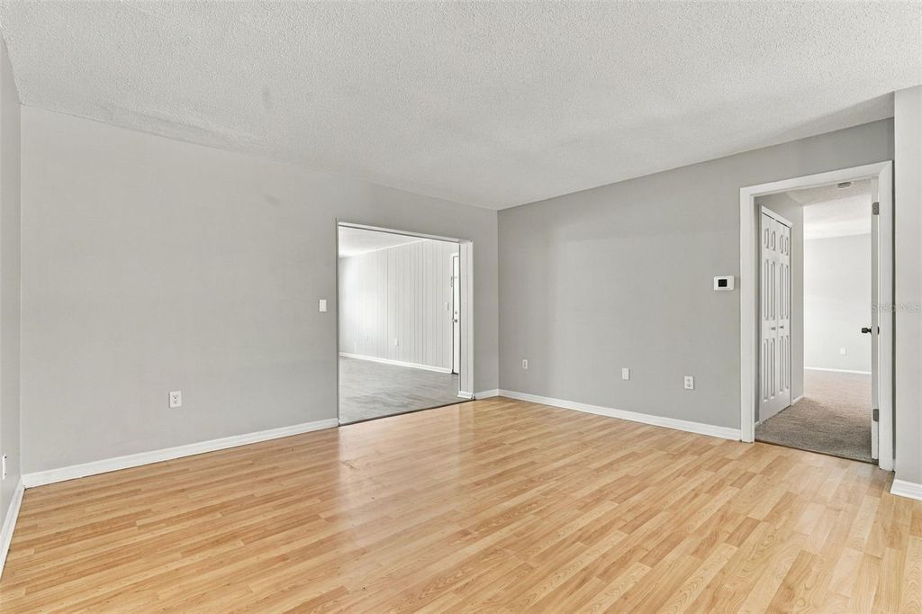 Image 6 of property listing at 4750 KEMPSTON DRIVE, Orlando, FL 32812