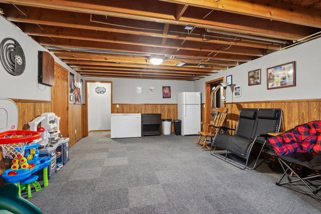 7710 S Chapel Hill DRIVE, Franklin, WI 53132