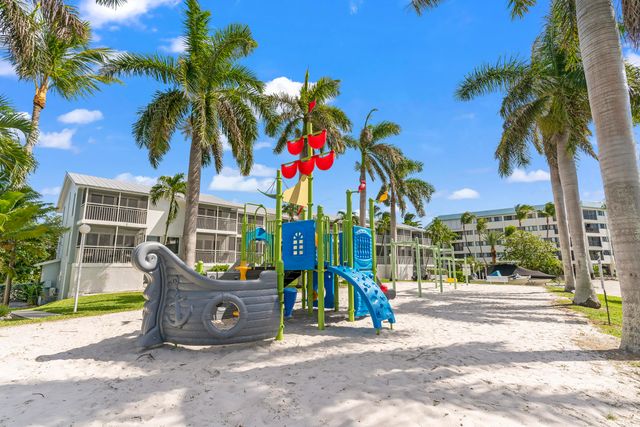 1530 Ocean Bay Dr Apt 207, Key Largo, FL 33037