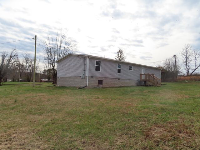 355 7th St, Tracy City, TN 37387