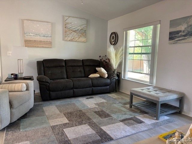 2449 N Crede Avenue, Crystal River, FL 34428