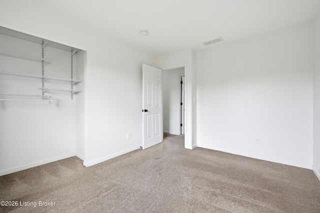 203 Brookfield Hills Ct, Louisville, KY 40245