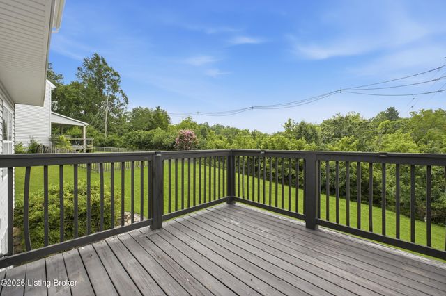 203 Brookfield Hills Ct, Louisville, KY 40245