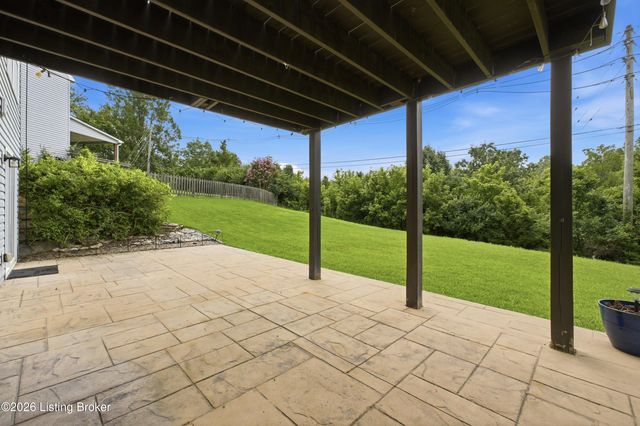 203 Brookfield Hills Ct, Louisville, KY 40245