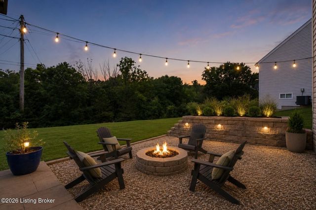 203 Brookfield Hills Ct, Louisville, KY 40245