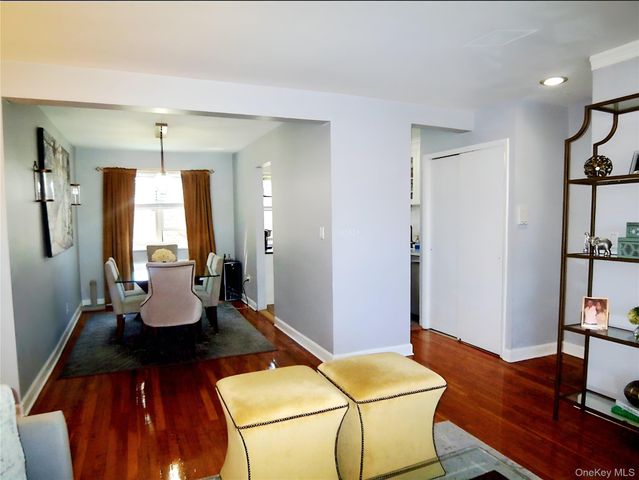 8 Cascade Terrace 1D, Yonkers, NY 10703