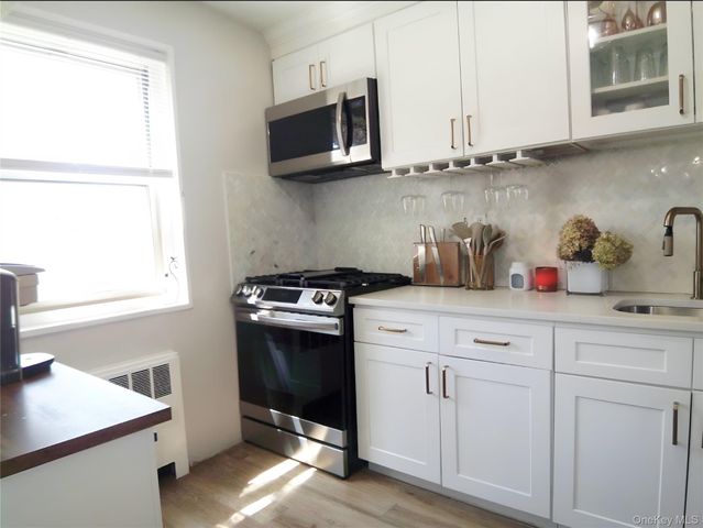 8 Cascade Terrace 1D, Yonkers, NY 10703